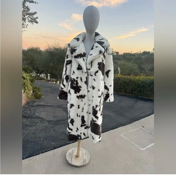 New Stoosh Chic Cow Print Faux Fur Coat - Picture 3 of 7